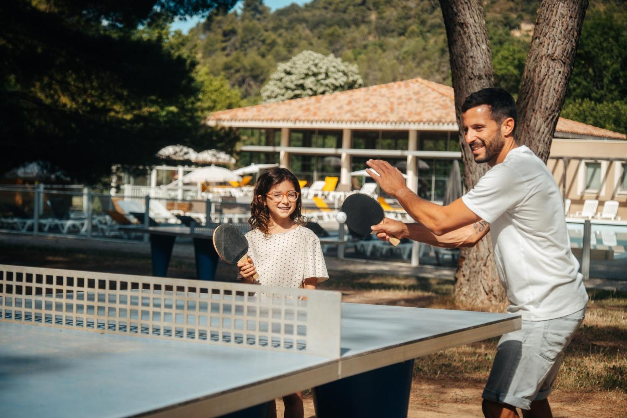 Club Vacances Bleues Domaine De Chateau Laval Gréoux-les-Bains Εξωτερικό φωτογραφία