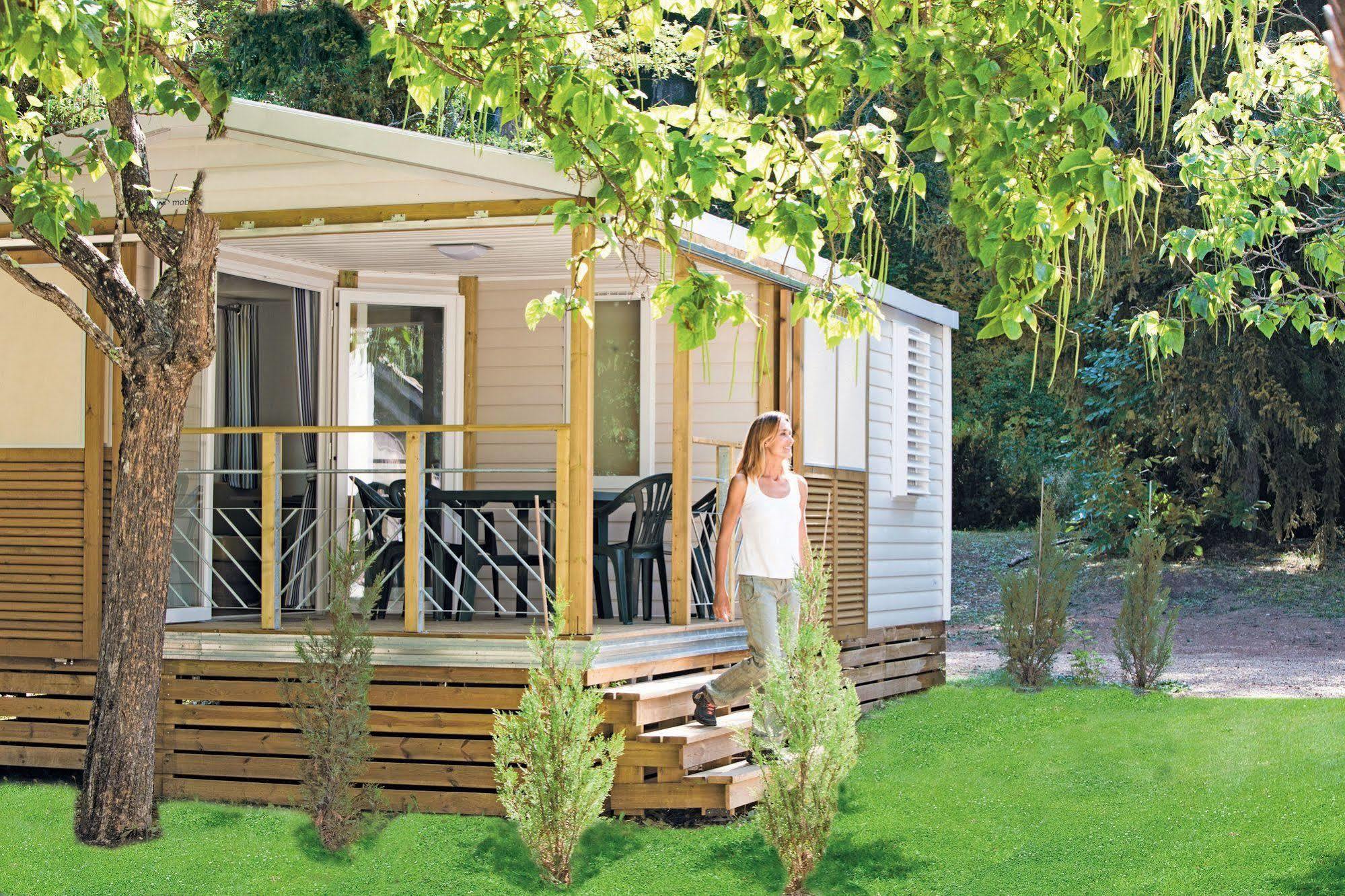 Club Vacances Bleues Domaine De Chateau Laval Gréoux-les-Bains Εξωτερικό φωτογραφία